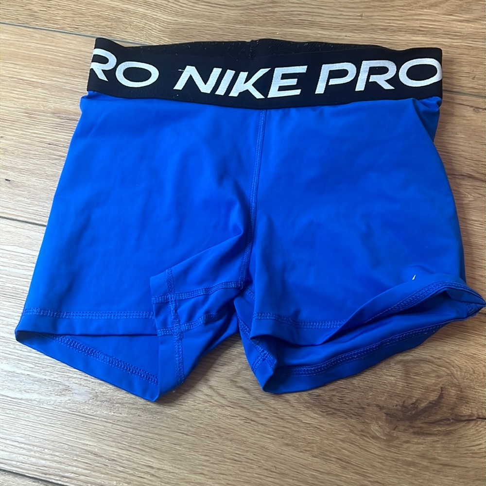 Nike pro 3 inch spandex shirt in royal blue color